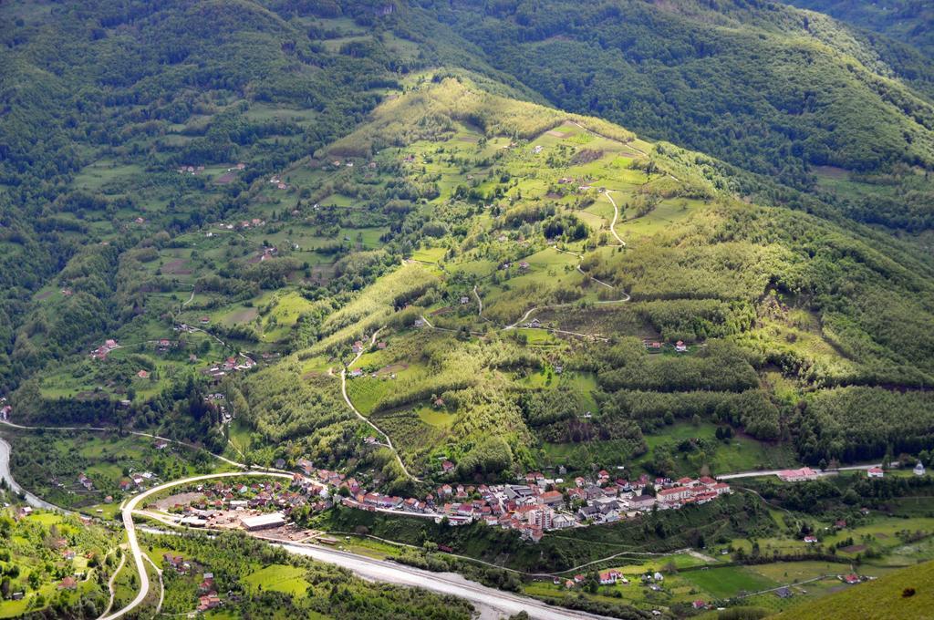 Hotel Komovi Andrijevica Esterno foto