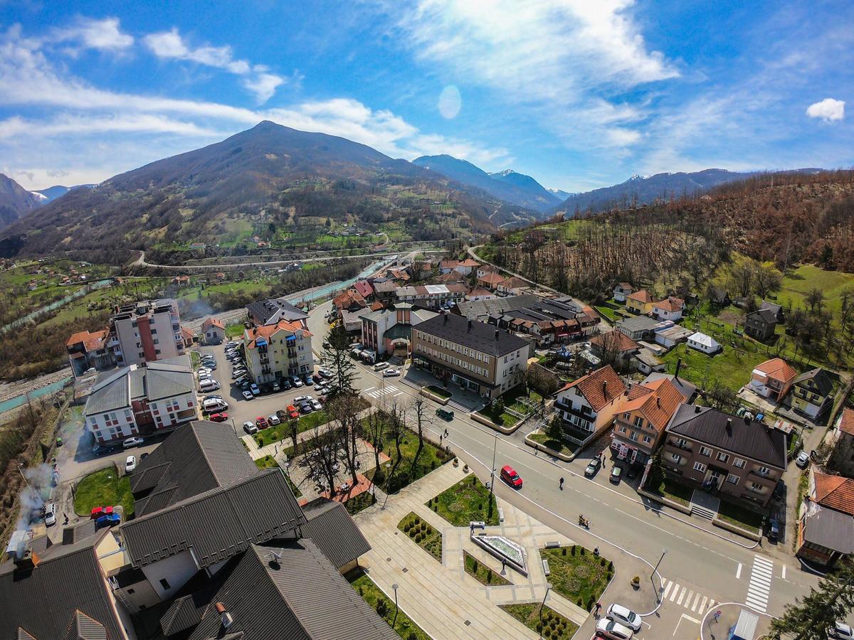 Hotel Komovi Andrijevica Esterno foto